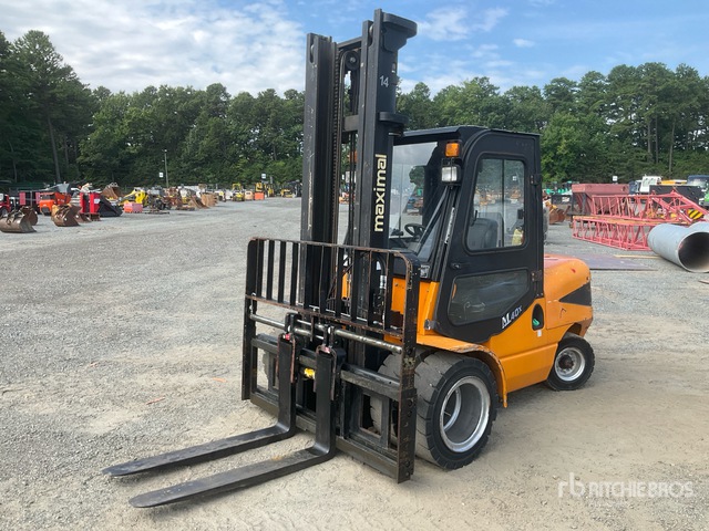 2017 Maximal FD40T-M2WE3 8800 lb Pneumatic Tire Forklift