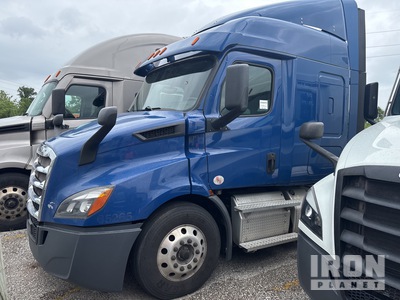 2020 Freightliner Cascadia  113 6x4 T/A Sleeper Truck Tractor (Inoperable)