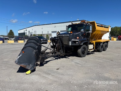2005 International 5600i 6x4 Snow Plow Truck