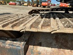 Undercarriage with Left Grouser Height