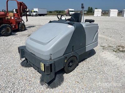 2021 Nilfisk ProTerra 5130B Ride-On Balayeuse