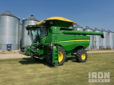 2012 John Deere S680 حصادة مجمعة