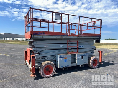 2010 Skyjack SJ9250 4x4 Dual Fuel Scissor Lift