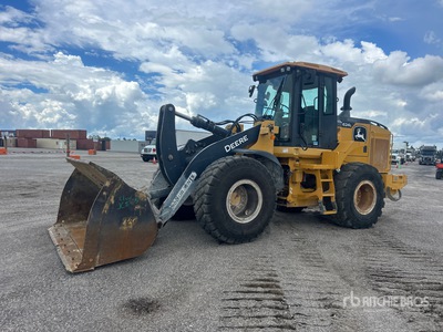 2020 John Deere 624L Wheel Loader