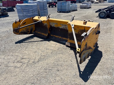 2008 SSTA Extendable 8 ft - 12 ft Snow Pusher - Fits Tractor