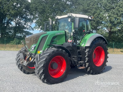 2021 Fendt 828 Vario S4 Profi Plus トラクター