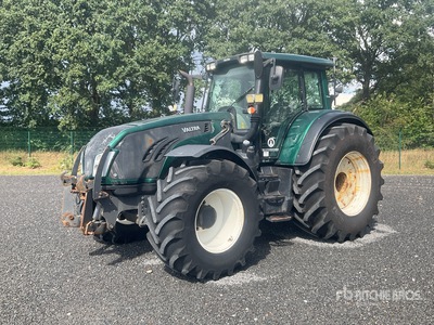 2013 Valtra T213V 4WD Tractor