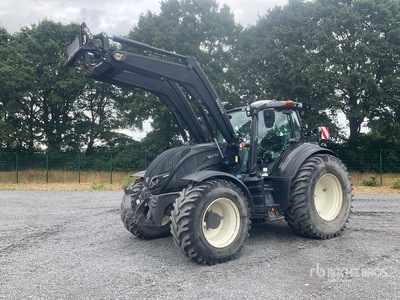 2021 Valtra T254 Versu 4WD Tractor