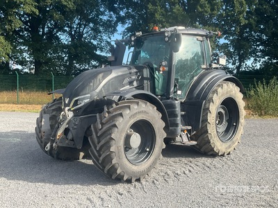 2022 Valtra T255 Versu 4WD Tractor