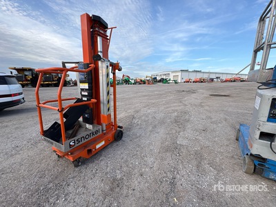 2016 Snorkel UL32 Vertical Mast Lift