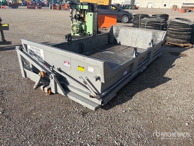 Iron Bull 142 in Drop Bottom Dump Hopper