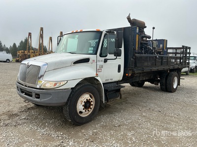 2006 International 4300 4x2 Table Top Truck
