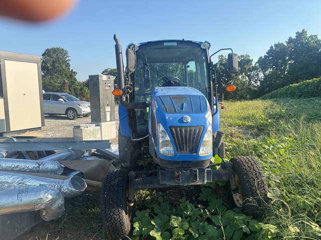 New Holland T4.75 2WD Utility Tractor (Inoperable) New Holland T4.75 2WD Utility Tractor (Inoperable)