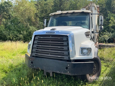Super Products on 2017 Freightliner 114SD 6x4 Vacuum Tanker Truck (Inoperable)