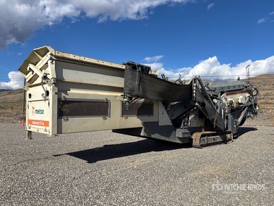 2017 Metso ST3.8 Tracked Screen Plant