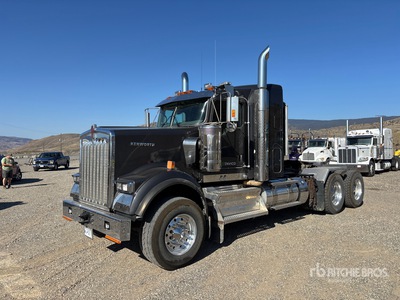 2025 Kenworth W900 6x4 Cabeza Tractora Cabina Dormitorio