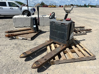 Crown WP3035-45 4500 lb Electric Palettenheber (Inoperable)
