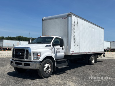 Ford F-650 4x2 Van Truck