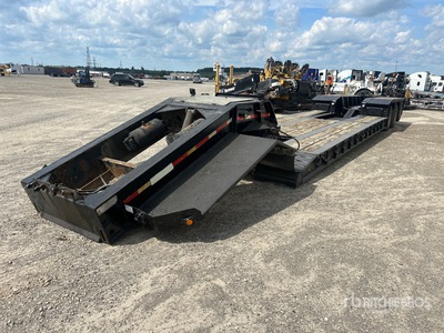 2013 J.C. Tri/A Removable Gooseneck Lowboy Trailer