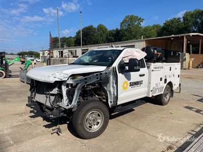 2024 Ford F-250 XL 4x4 Camion utilitaire