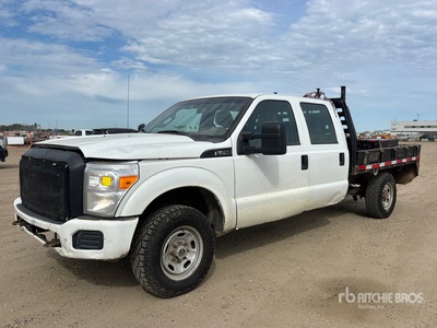 2015 Ford F-250 XL 4x4 Crew Cab Ciężarówka z płaską platformą