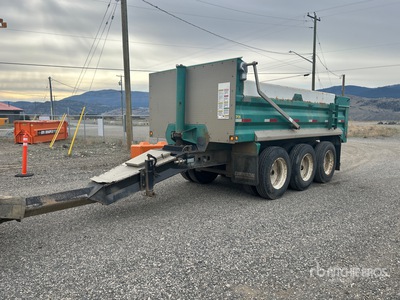 2015 Cancade 17 ft T/A End Dump Trailer