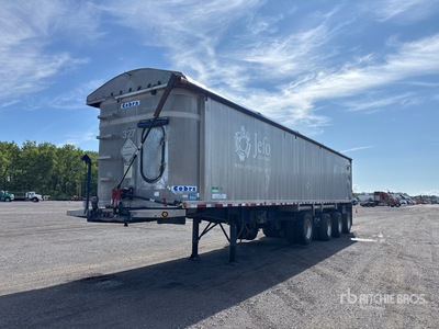 2008 Cobra Aerowall 45 ft Quad/A Remolque banera