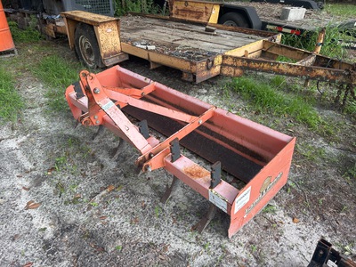 Land Pride BB1272 72 in 3-Point Box Blade