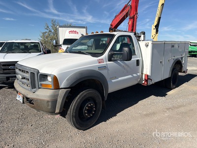 2005 Ford F-550 XL 4x2 サービスカー
