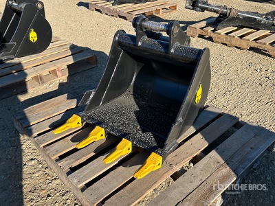 Dynamic Entities 35CL 24 in Excavator Bucket - Fits 40mm Cat 303, 303.5, 304 Case, New Holland, Kobelco SK35 Deere/Hitachi 35D/G