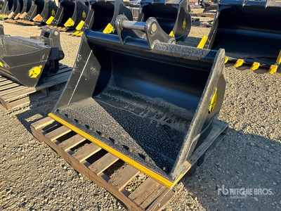 Dynamic Entities 80CL 48 in Excavator Bucket - Fits 50mm Cat 307/308, Komatsu PC78/88 Deere/Hitachi 75/85 Case, New Holland, Kobelco SK80 Bobcat E80