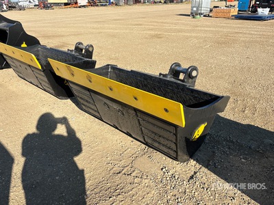 Dynamic Entities 120CL 60 in Tilting Excavator Bucket - Fits 65mm Cat 311/312/313/314 Kobelco 140 Deere/Hitachi ZX120/135 Case 130/135, Doosan DX140