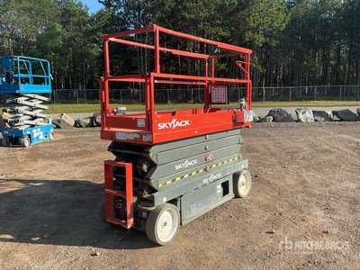 2019 Skyjack SJ III 3226 Electric Scissor Lift