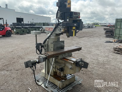 Kent KTM-3VKF Milling Machine