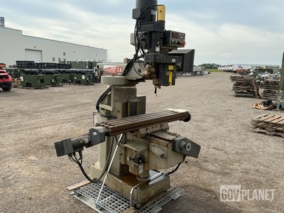 Kent KTM-3VKF Milling Machine