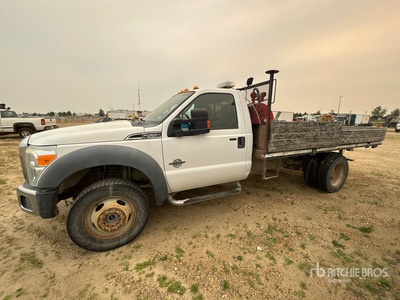 2012 Ford F-550 XLT 4x4 Camión Caja Abierta