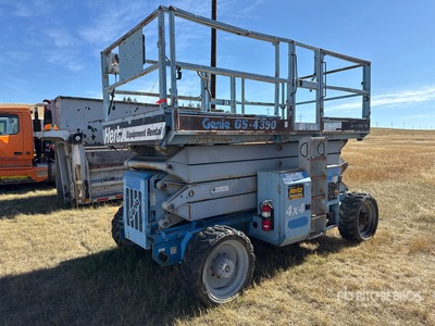 2003 Genie GS4390 Dual Fuel Hebebühne