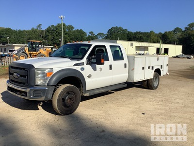 2015 Ford F-450 XL 4x2 Crew Cab Utility Truck