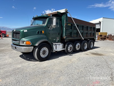 2000 Sterling LT9513 10x4 شاحنة قلابة /أربع محاور