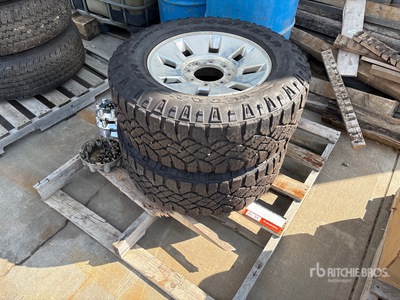 Quantity of (2) Goodyear Wrangler 275/65R18 Pneus