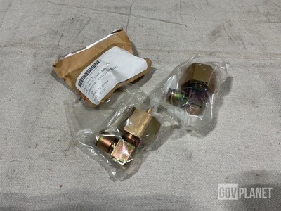 (4) Automatic Connector 7549C Electrical Plug Connectors