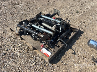 Quantity of Trailer Legs
