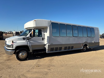 2006 Chevrolet C5500 4x2 33-Seat Transit Bus