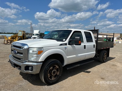 2015 Ford F-350 XLT 4x4 Crew Cab شاحنة مسطحة
