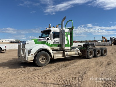 2019 Kenworth T880 8x6 Tri/A Sleeper Truck Tractor