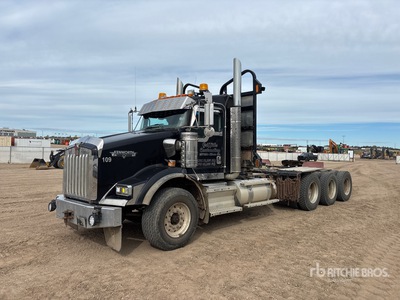 2014 Kenworth T800 8x6 Tri/A Day Cab Truck Tractor