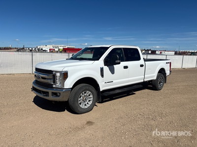 2018 Ford F-350 XLT 4x4 Crew Cab Pickup