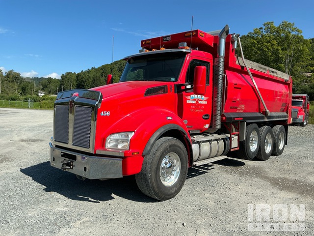 2020 Kenworth T880 8x4 Tri/A Dump Truck