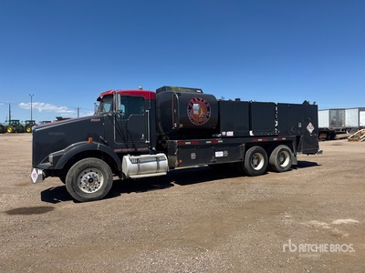 2012 Kenworth T800 Wide Hood 6x4 Fuel and Lube Truck