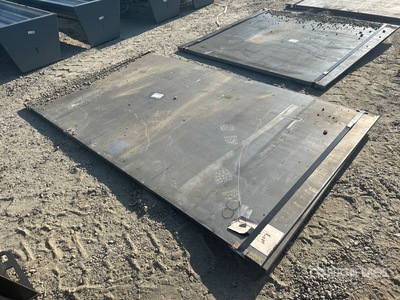 Quantity of (2) 2025 Kit Containers 5 ft x 8 ft 8 in (1 in Thick) ألواح الصلب (Unused)
